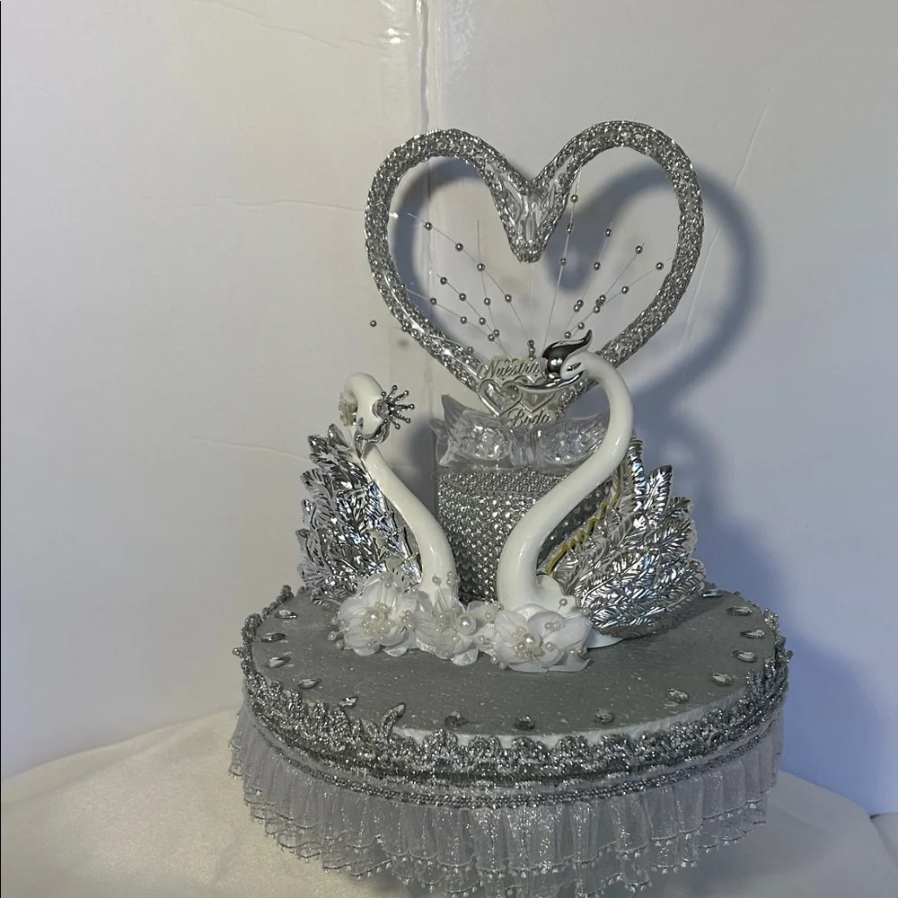 Chic Silver Swan and Heart Cake Topper